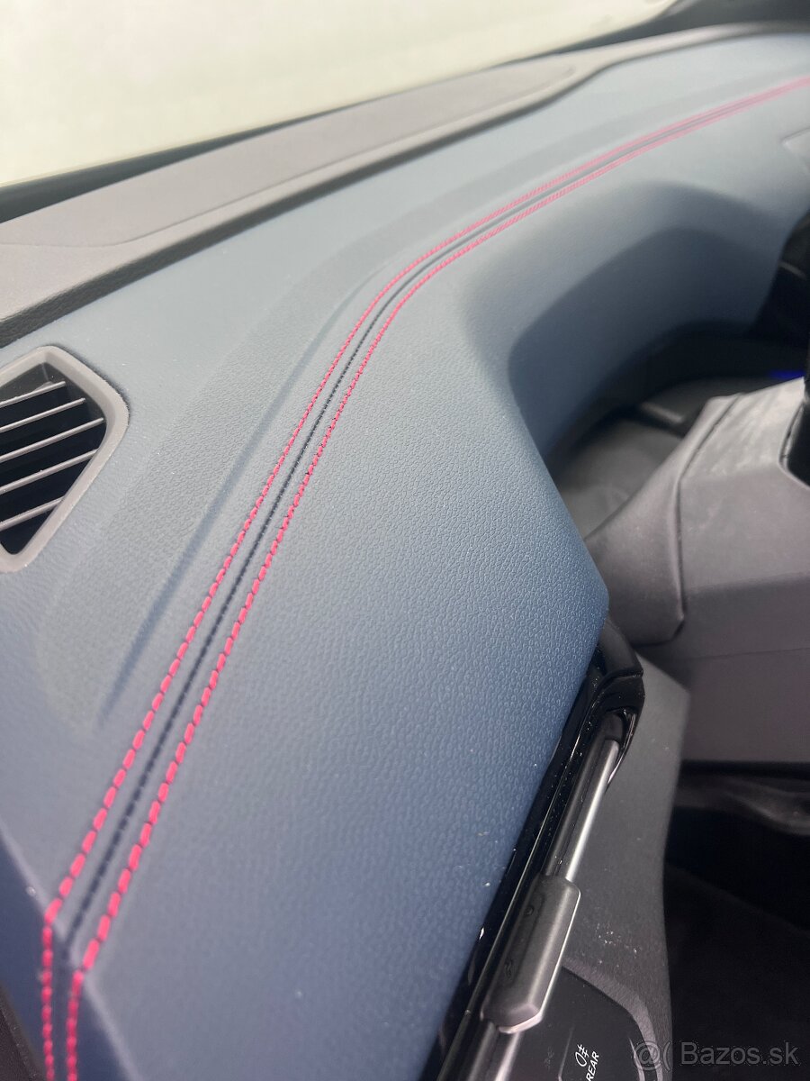 VW ID.4 GTX 2022 220KW HEAD UP / MATRIX / PANORÁMA / 360 KAM - 8