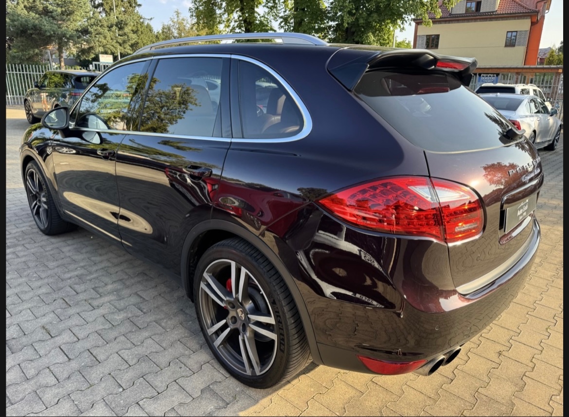 Porsche Cayenne turbo - 8
