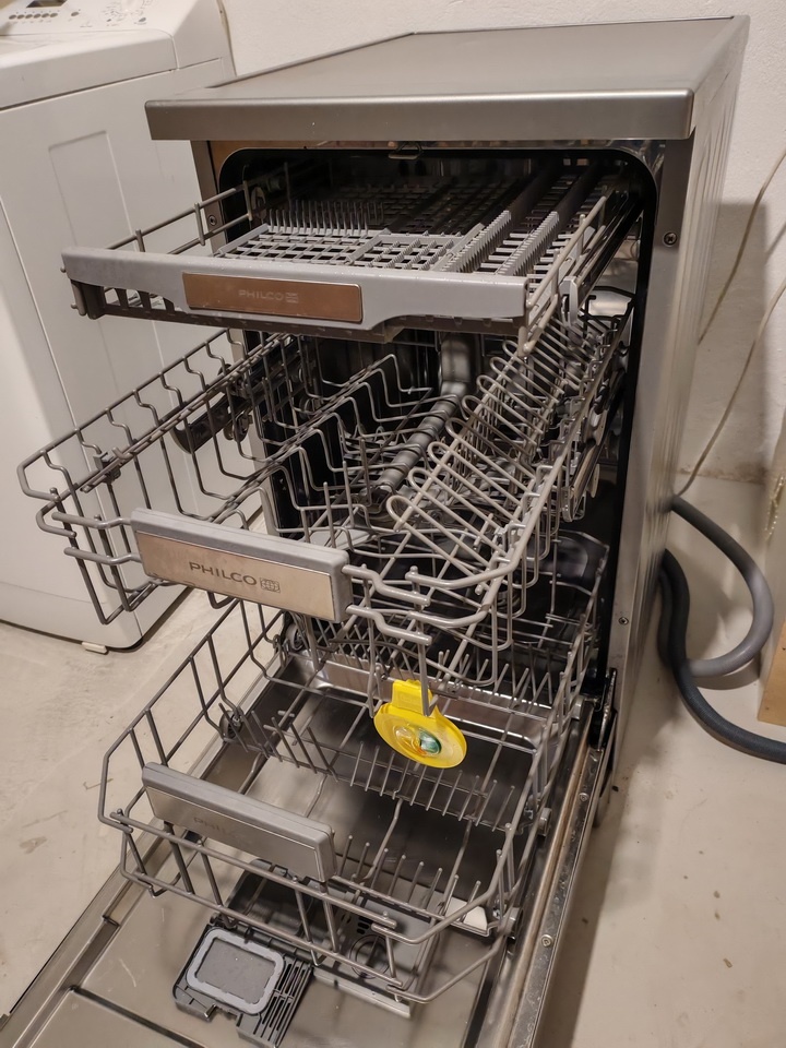 Umývačka riadu Philco, super stav - 8