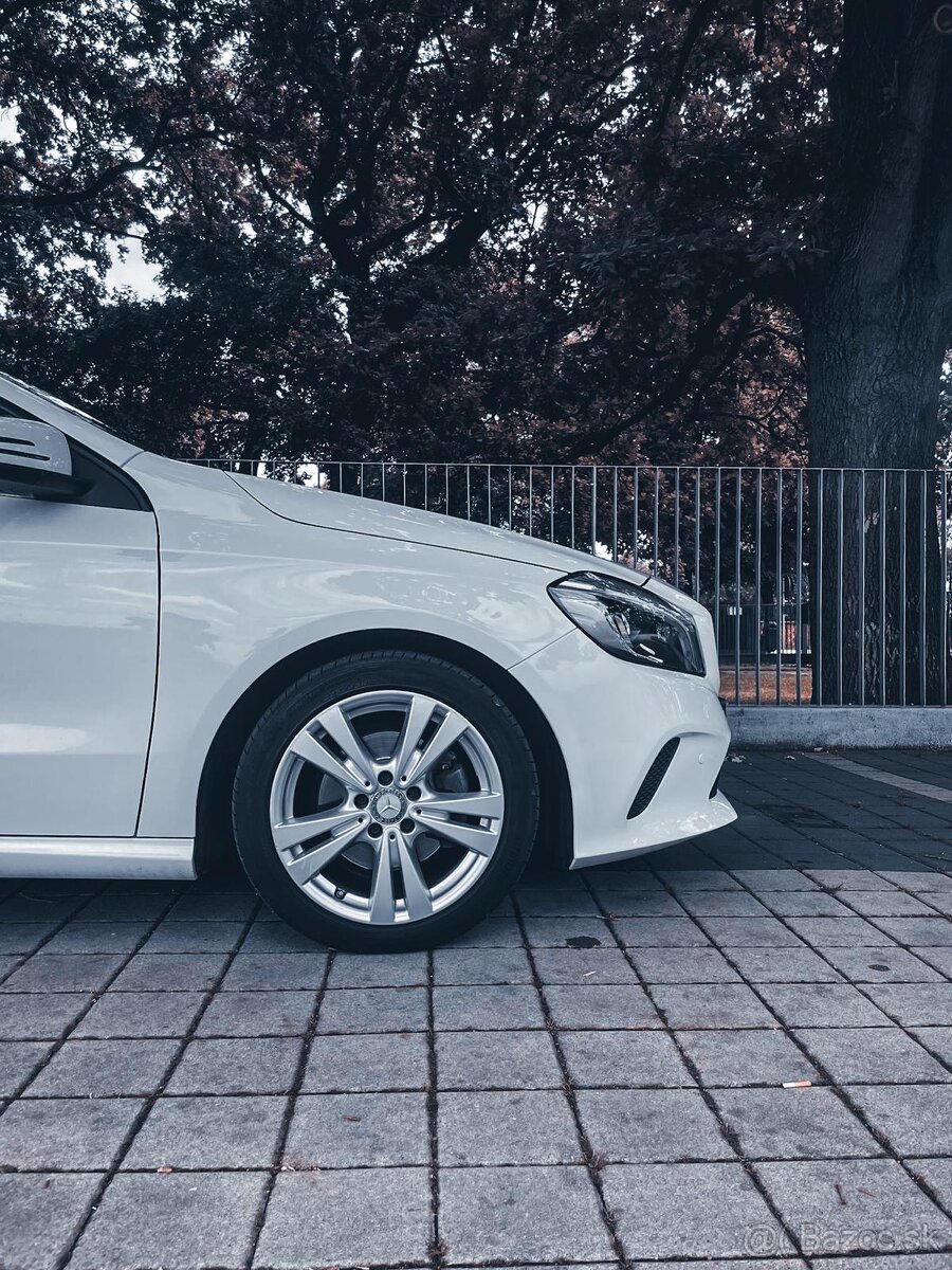 MERCEDES-BENZ A160 SPORT PREMIUM - 8