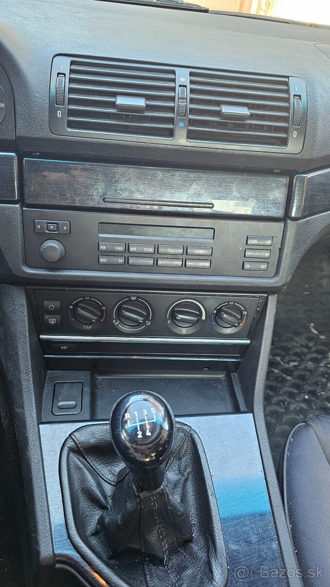 Rozpredám e39 520i - 8