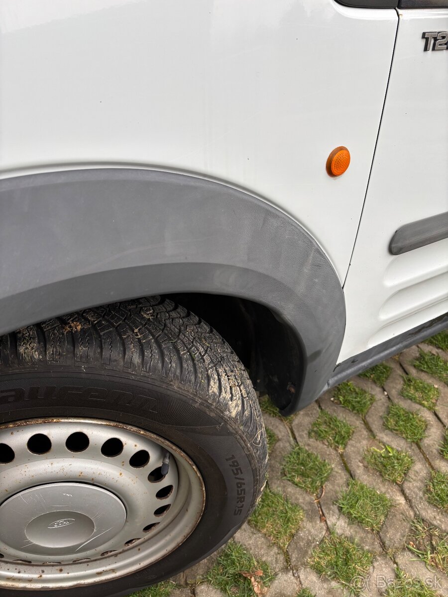 FORD TRANSIT CONNECT 1.8TDCI - 8