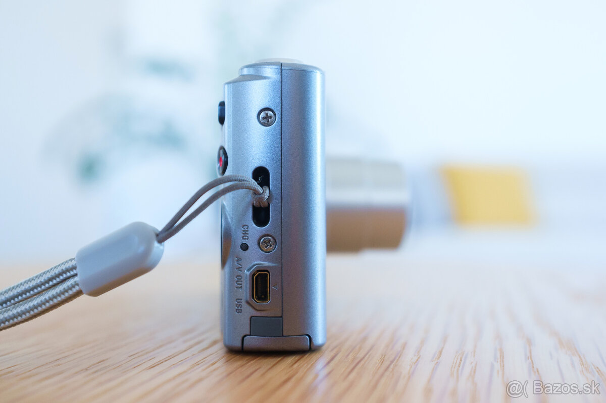 Sony Cyber-shot DSC-W810 šedý - 8