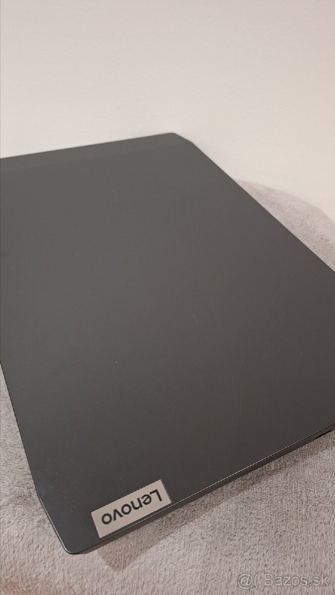Lenovo IdeaPad Gaming 3 - 8