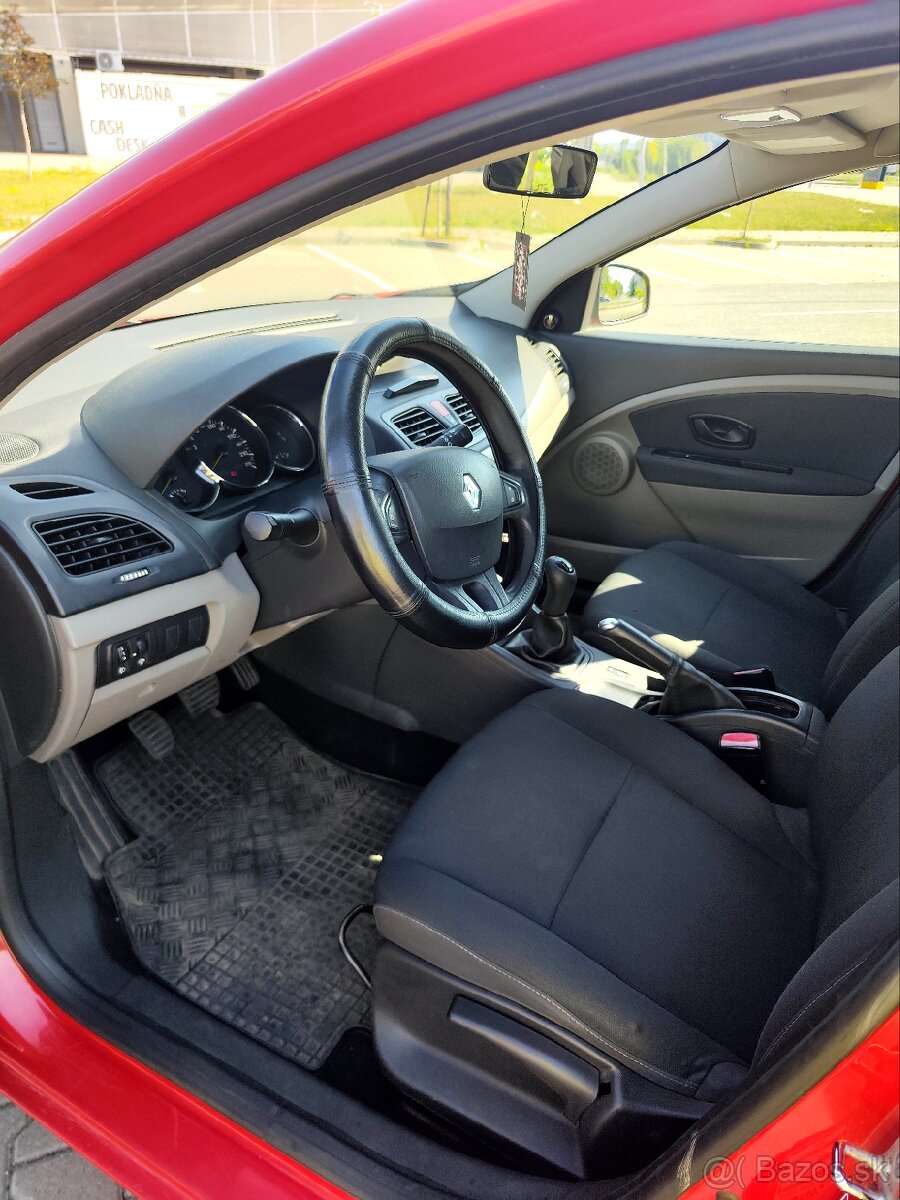 Renault Megane 2010 DIESEL - 8
