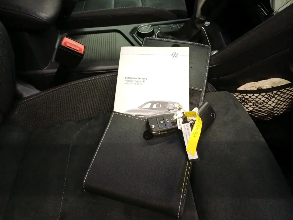 VW Tiguan Allspace Elegance 4Motion - 8
