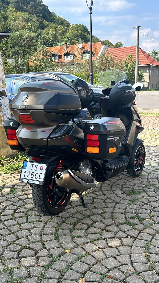 Peugeot METROPOLIS SW 400 - 8