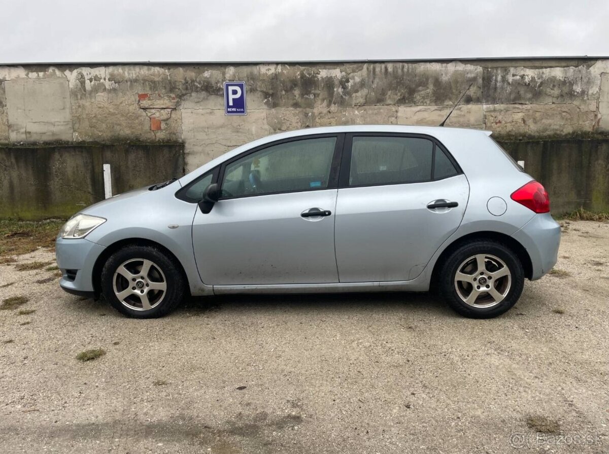 Toyota Auris 1.4 2008 - 8