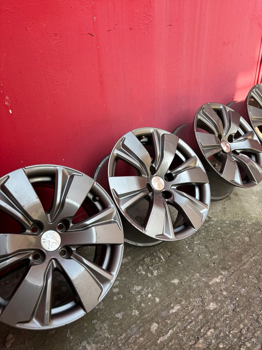 PREDÁM:NEMECKÉ DISKY NA PEUGEOT 2008/+PNEUMATIKY - 8