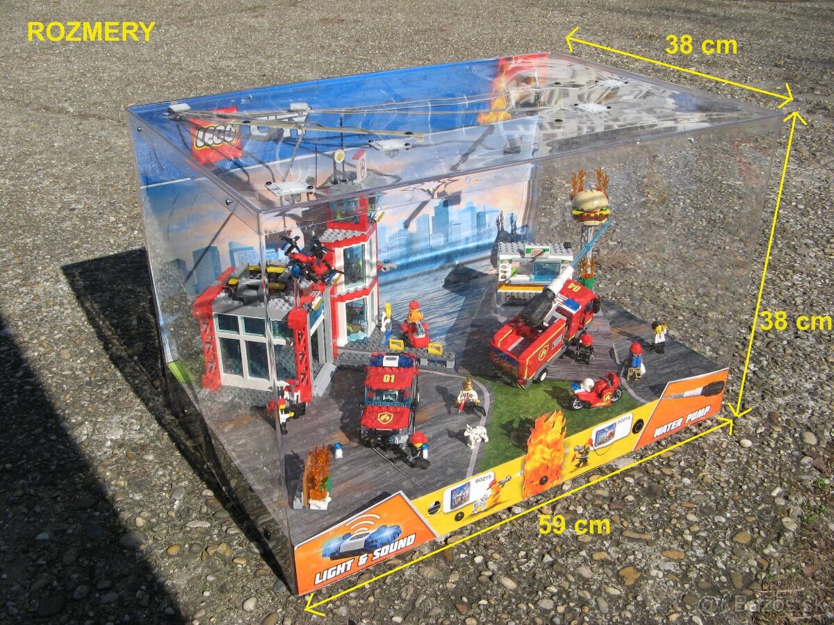 LEGO CITY HASIČI vitrina - 8
