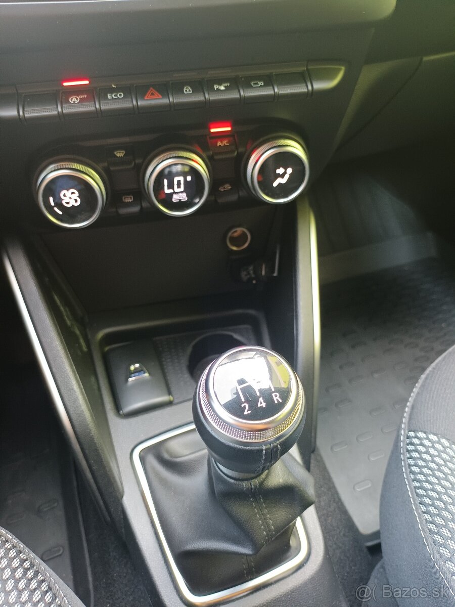 Dacia Duster 1.6Sce 74tis. km - 8