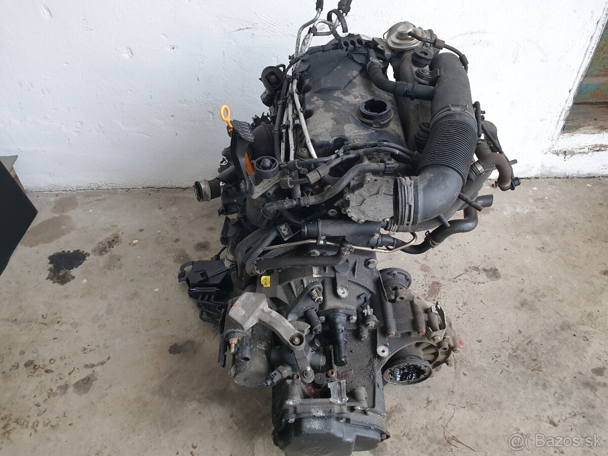 škoda octavia 2 agregát 1,9 TDI 77 KW,kod:BXE - 8