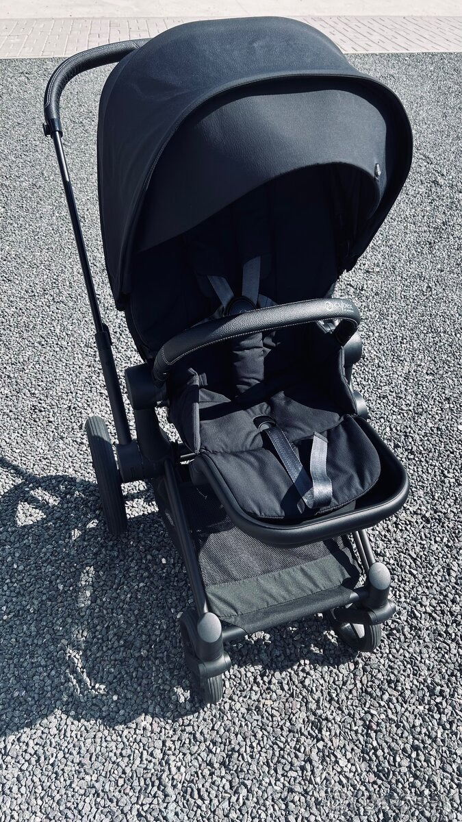 Cybex Priam 4.0 - 8