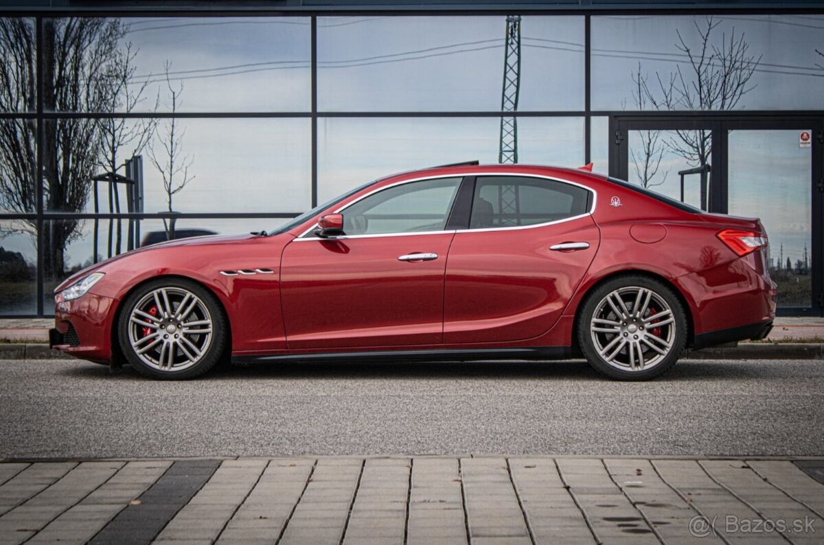 Maserati Ghibli S Q4, 302kW - 8
