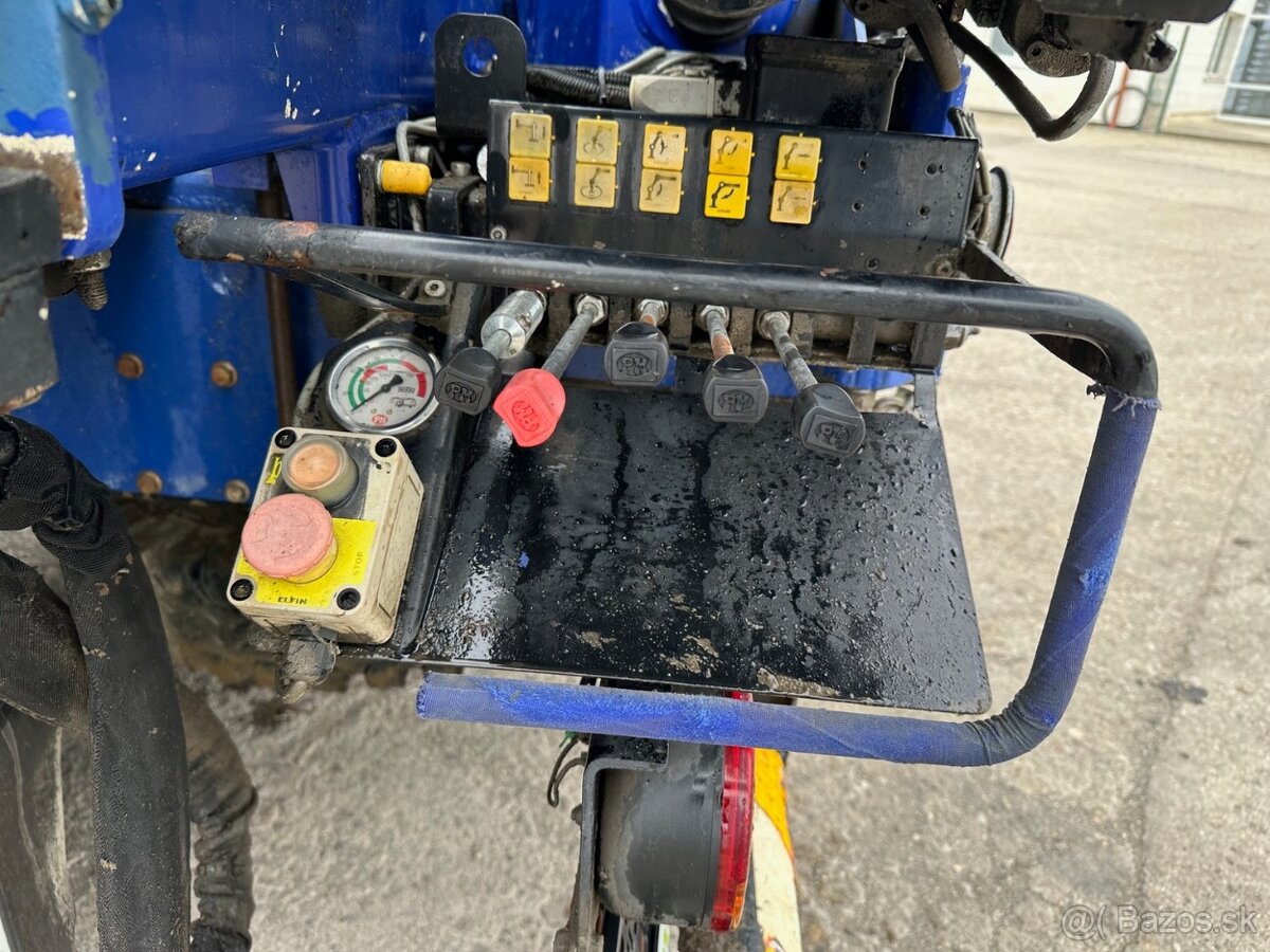 PRAGA V3S 6X6 1994 VIN 446 - 8