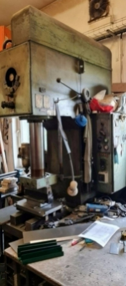 Hydraulický lis PYE 25 S použitý - 8