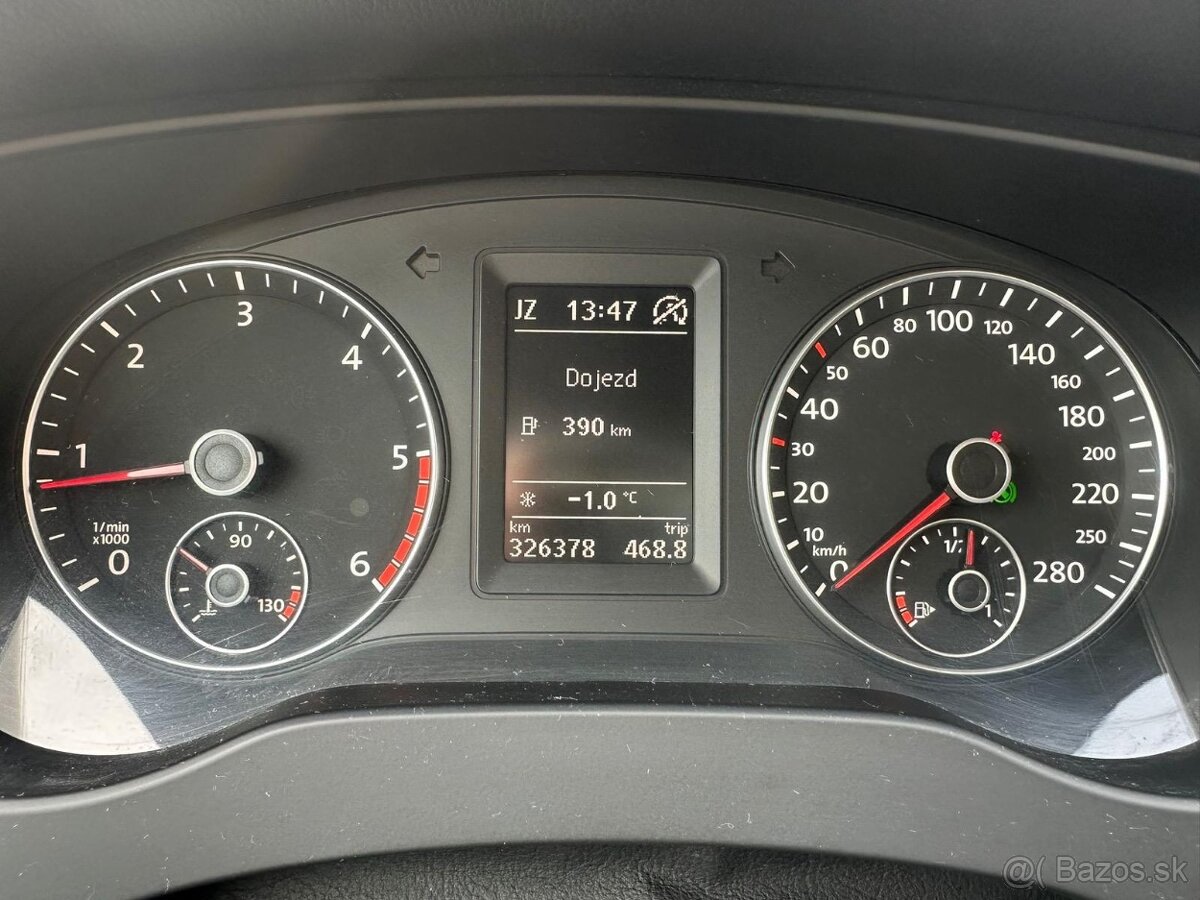 Volkswagen Jetta - 8