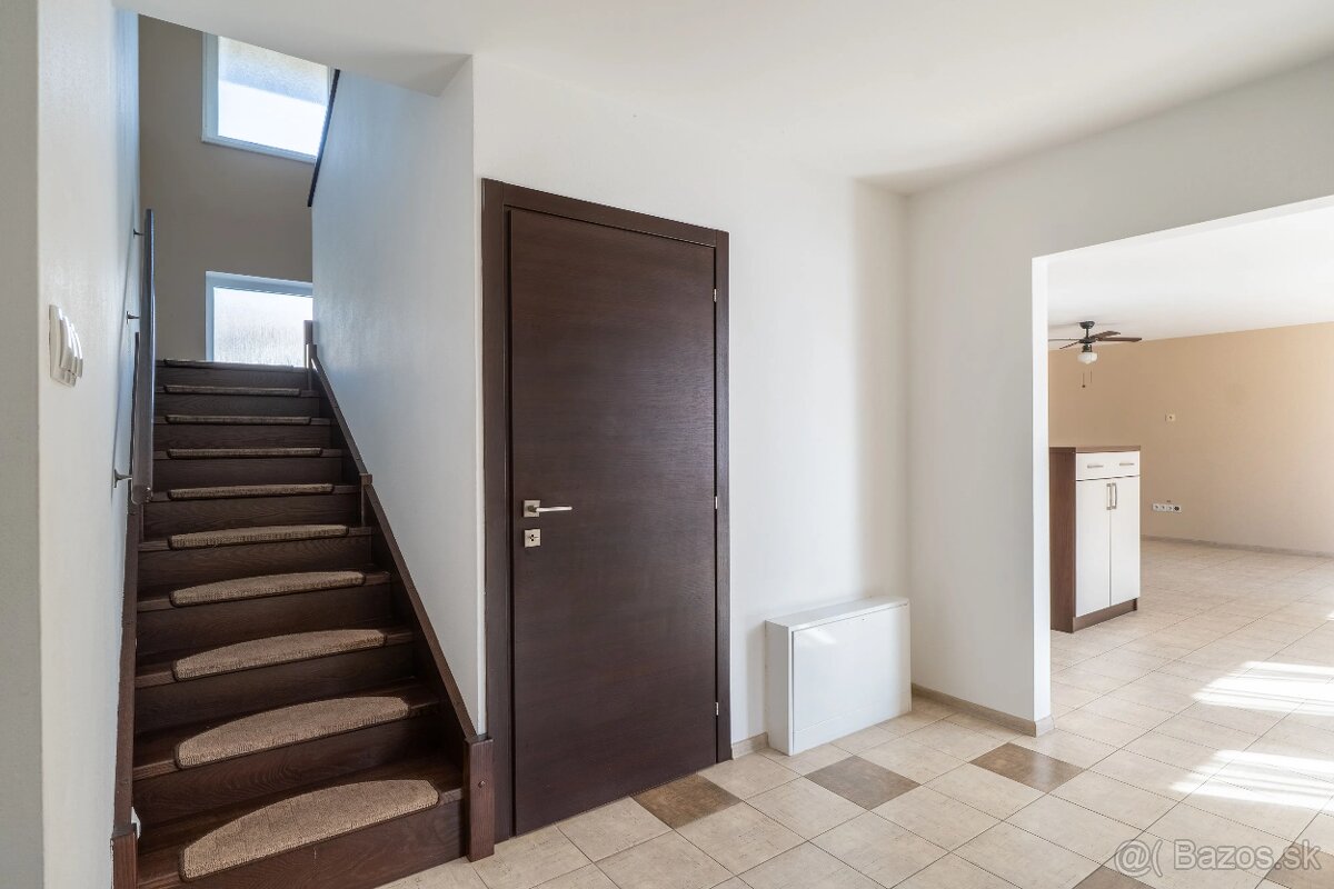 5iz Rodiný dom v Bratislave- Novy Ružinov - 8