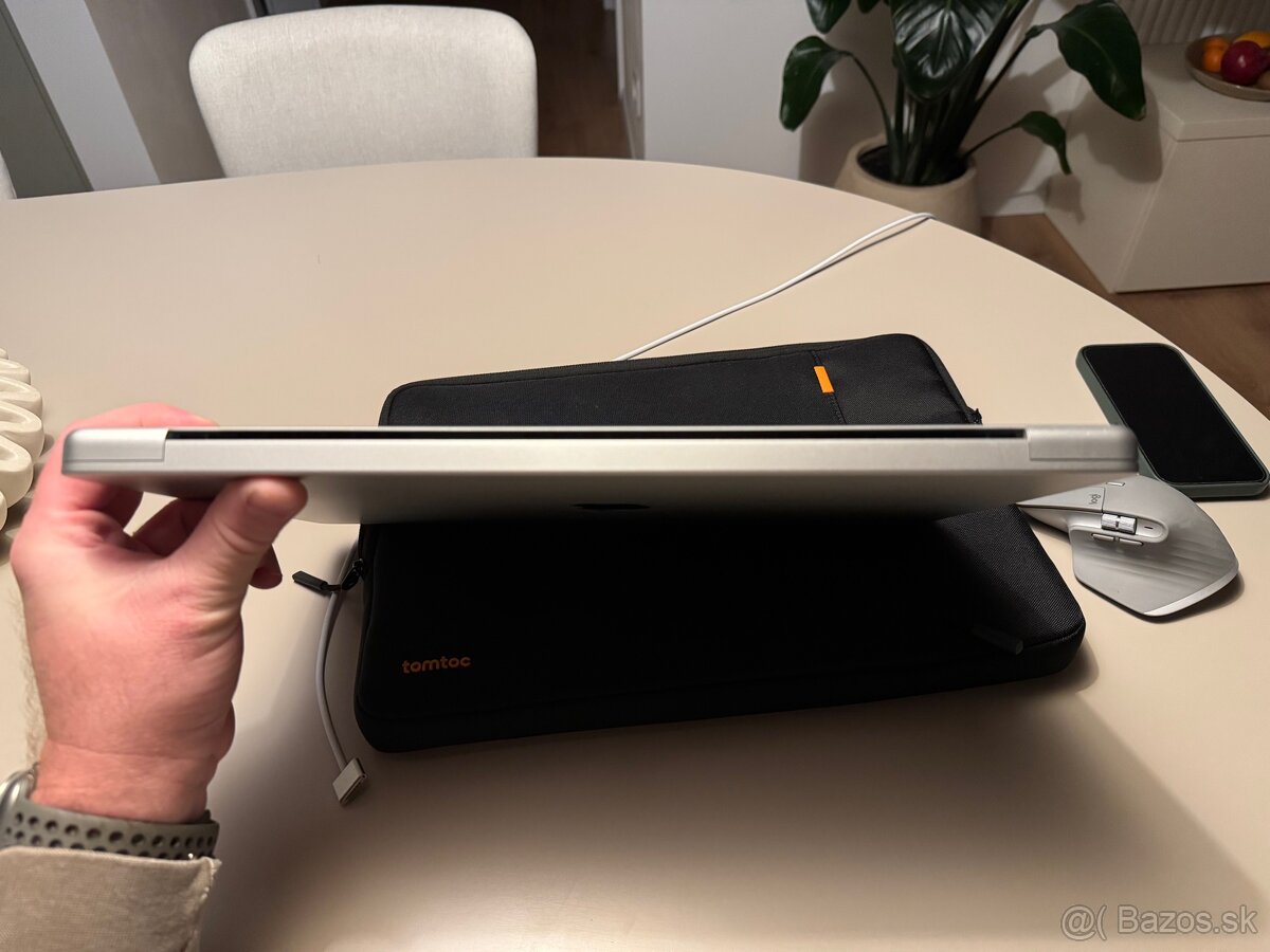  MacBook Pro 16” M1 Pro Silver (2021) - 8