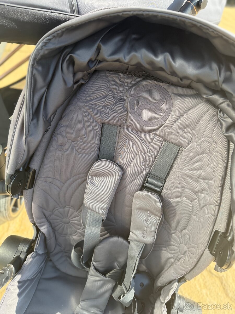 Cybex Simply 3.0 - 8