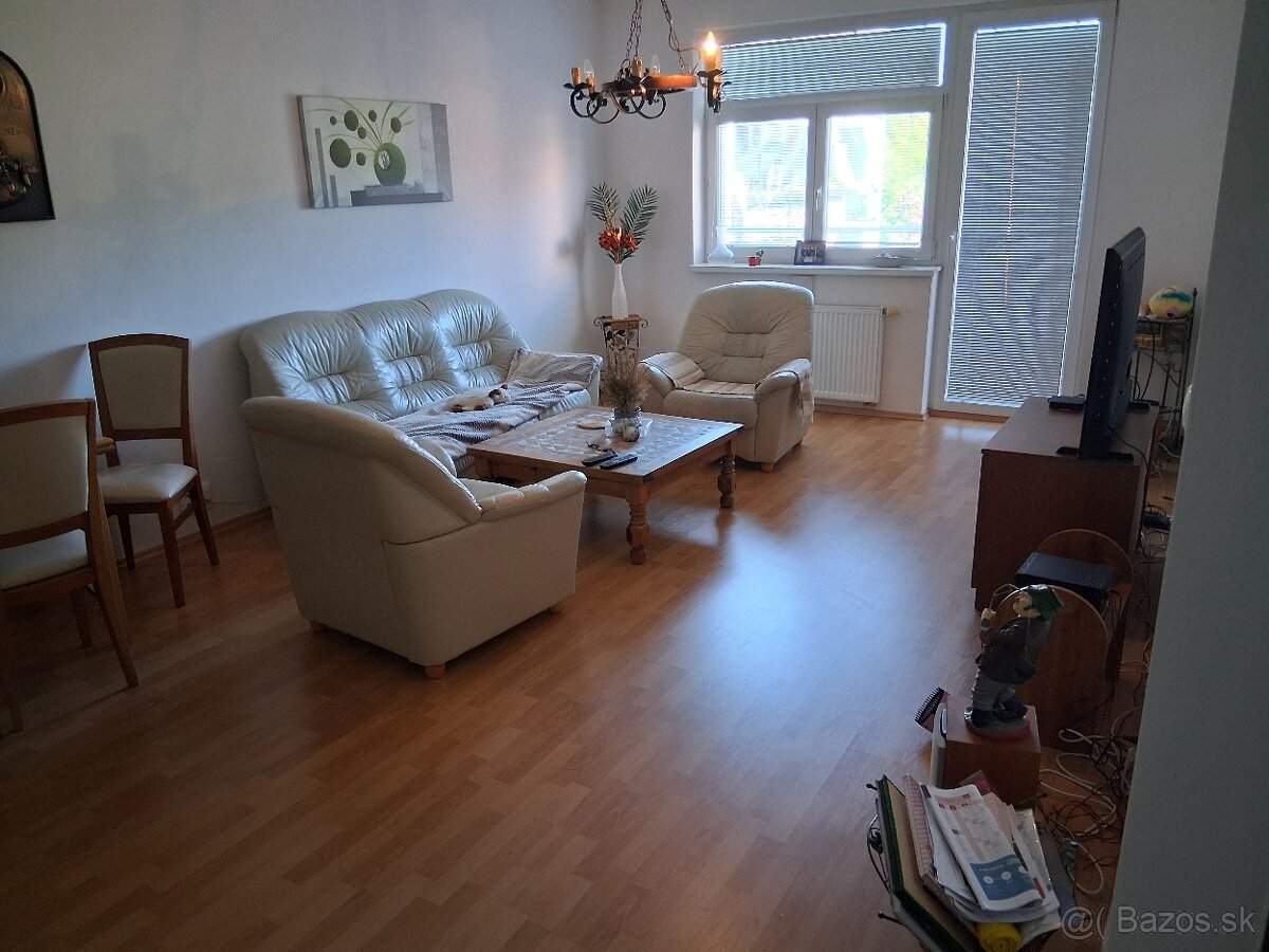 Na prenájom 2-izb.byt - 8