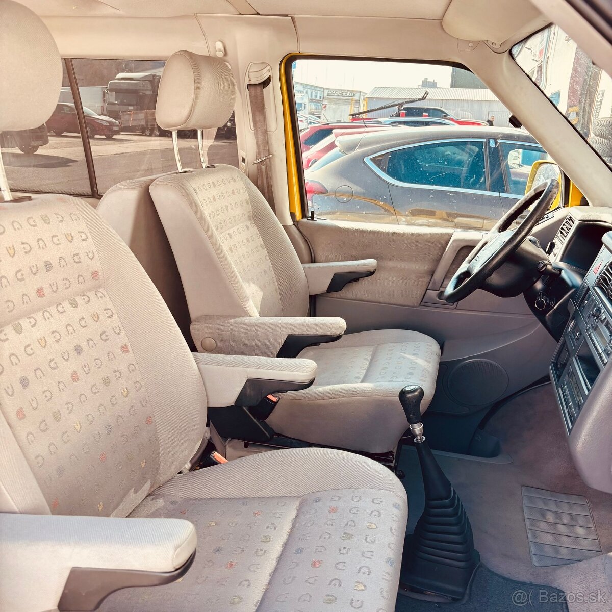 Volkswagen Multivan T4 2.5 TDI 75 kW - 8