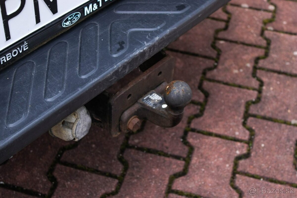 Nissan Navara DoubleCab 2.5D XE - 8