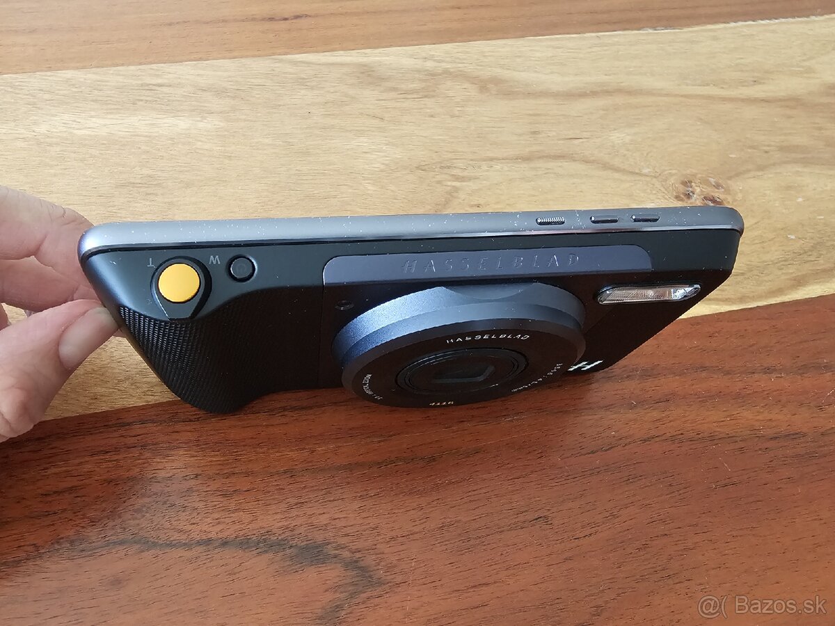 Motorola Moto Z2 Play + Hasselblad True Zoom - 8