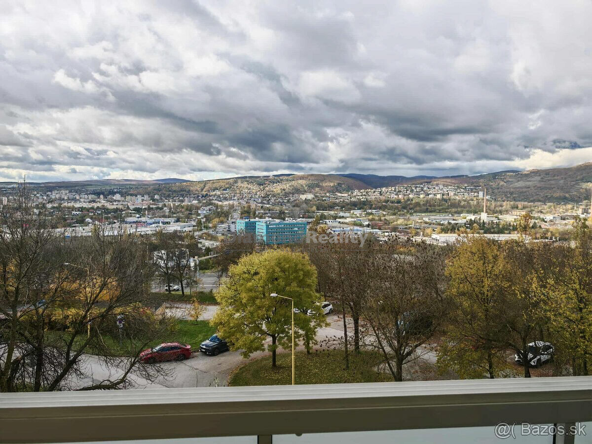 NA PREDAJ VEĽKÝ ZREKONŠTRUOVANÝ 2 IZBOVÝ BYT | 58m2 + LOGGIA - 8