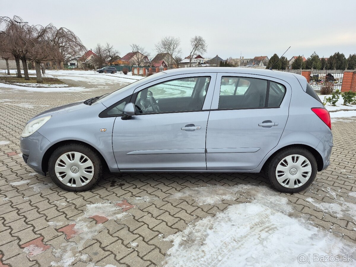OPEL CORSA 1,0 benzin ECOTEC 59 000km - 8