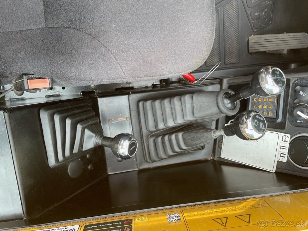 Teleskopický nakladač JCB 531-70 NOVA CENA - 8