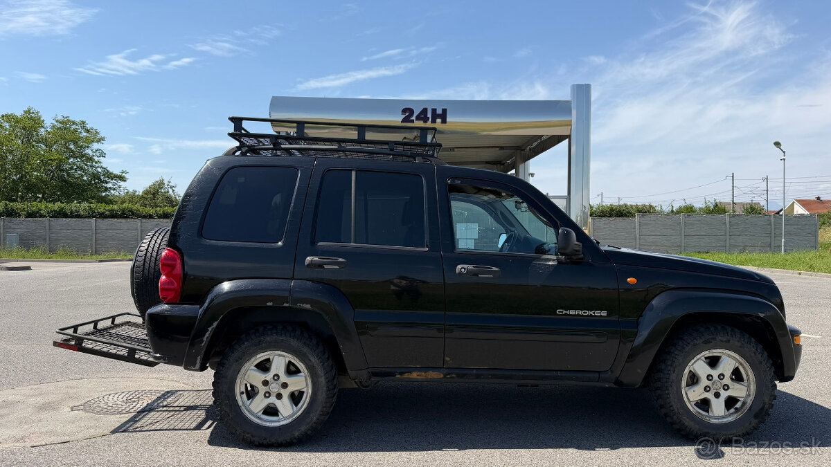 Jeep Cherokee 2.8 CRD 16V Sport A/T - 8