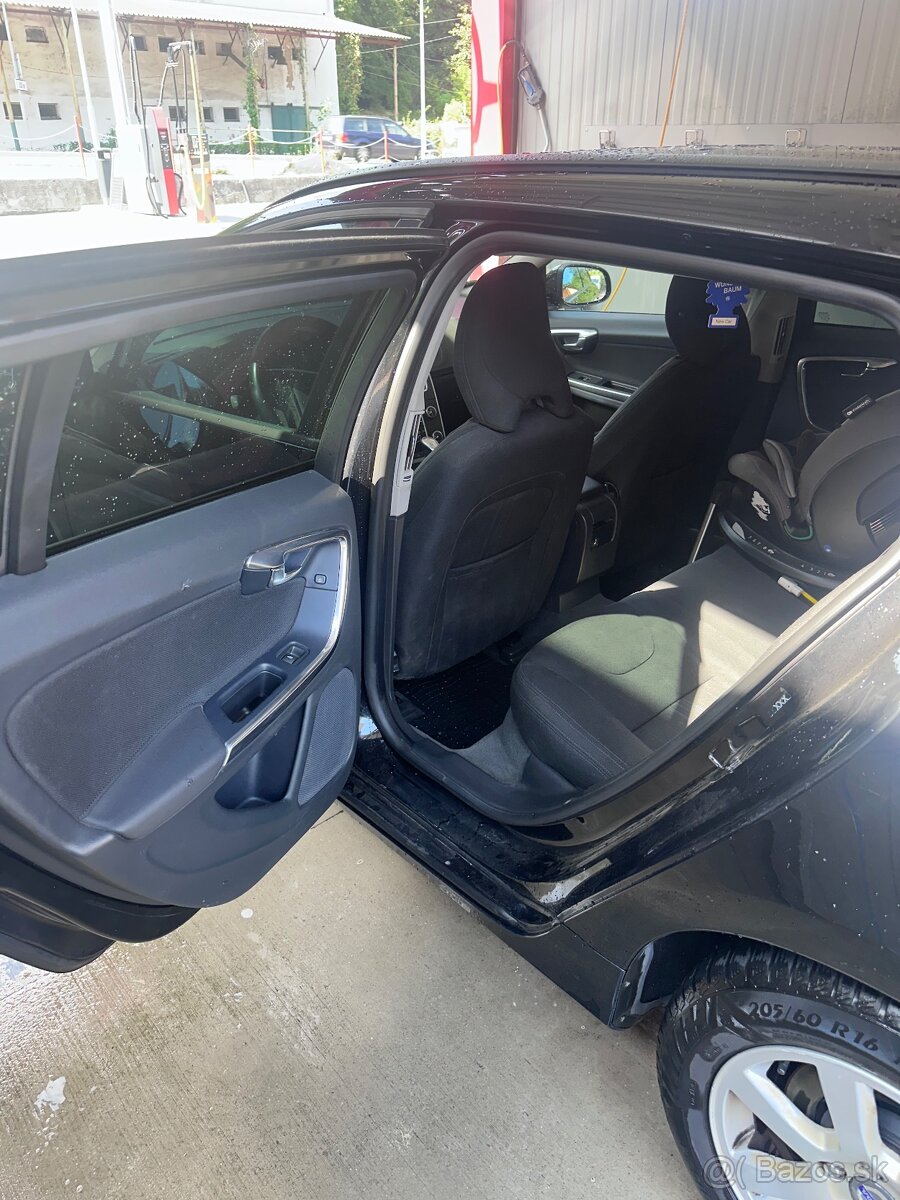 Volvo V60 D2 1.6d, 84kw - 8