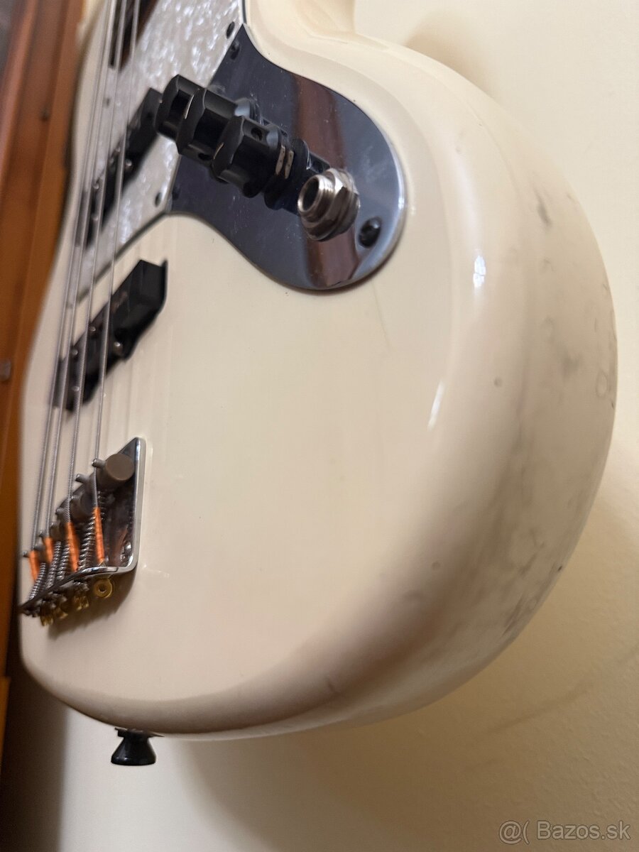 Fender Jazz Bass - 8