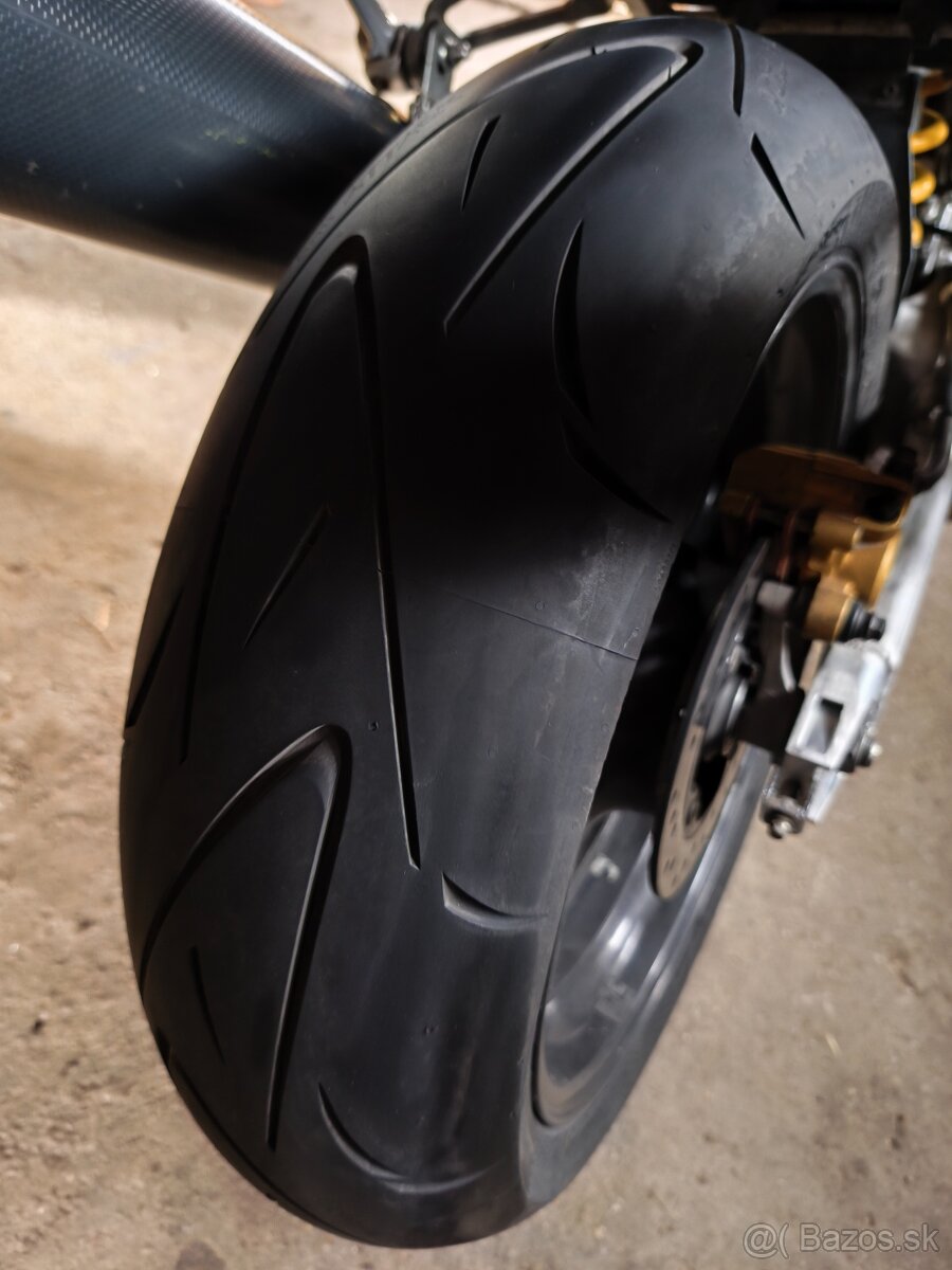 Honda vtr 1000 f - 8