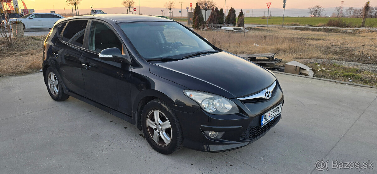 Hyundai i30 1.6 crdi 66kW 2011 - 8