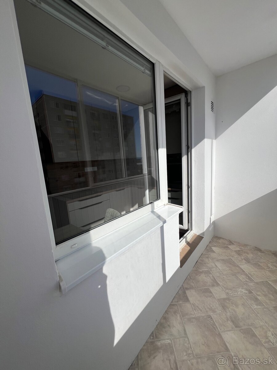 Prenájom - 1 - izbový byt s balkónom na sídlisku Nový Juh - 8
