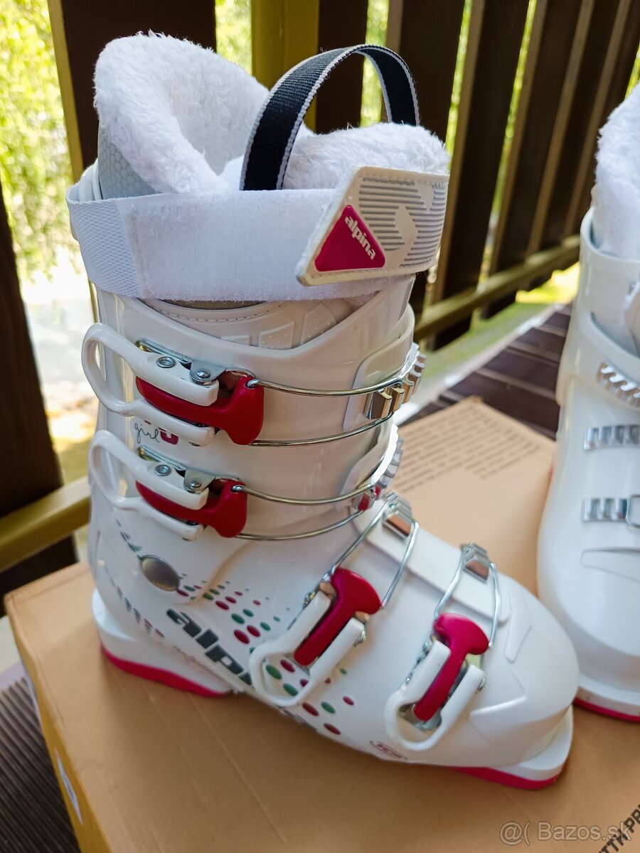 Dievčenské lyžiarky - 8