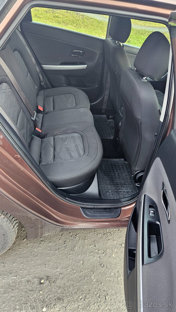 Kia Ceed sw 1,6 CRDi kombi - 8