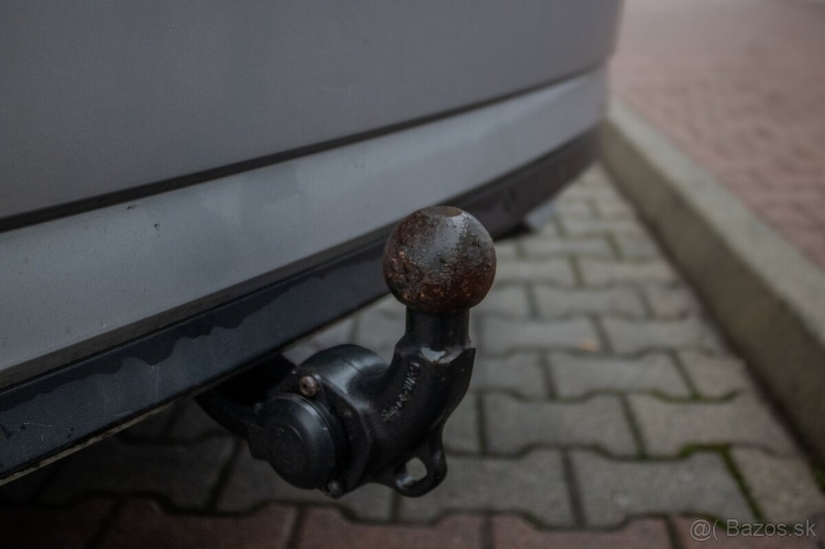 Škoda Superb Combi 2.0 TDI SCR L&K DSG 2022 - 8