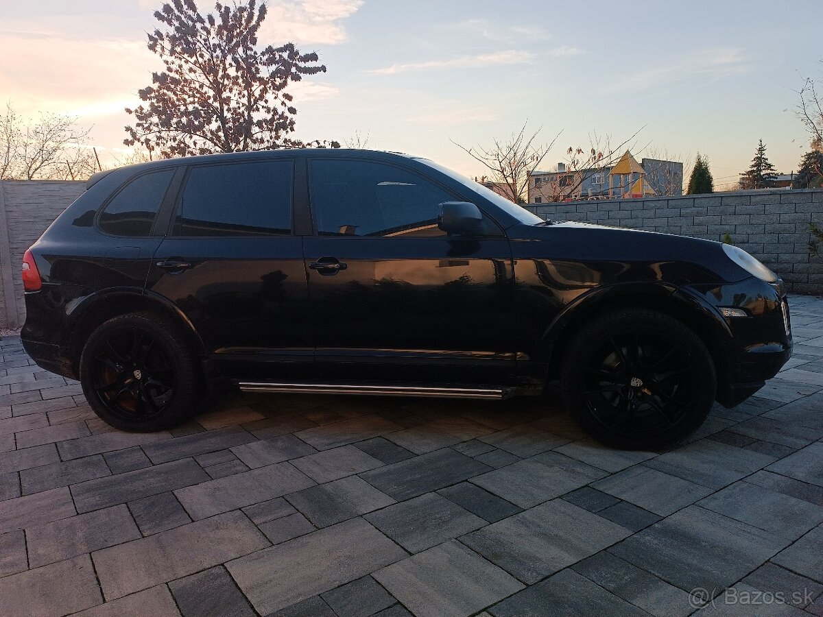 Porsche Cayenne 4.8 (facelift) - 8