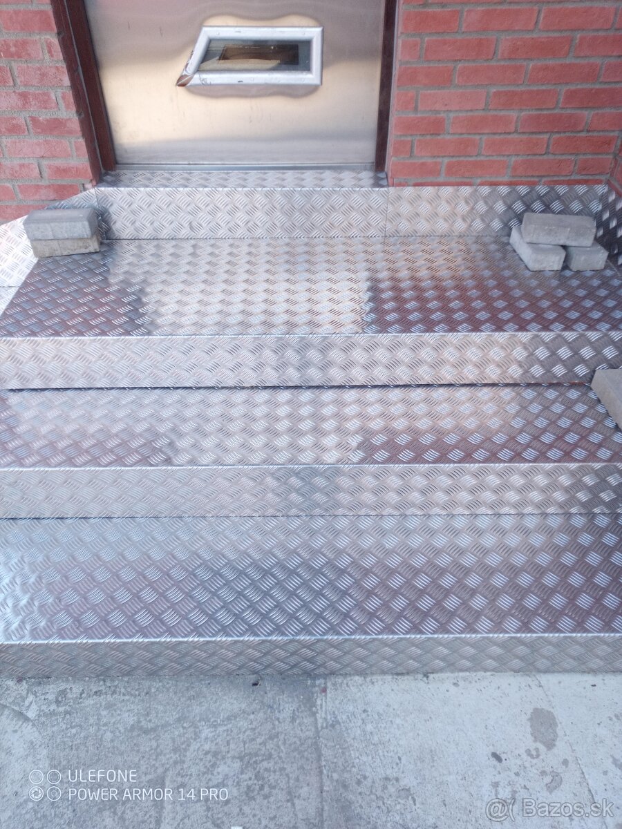 Ponúkam brigádu , prácu v kovovýrobe DKsteel - 8