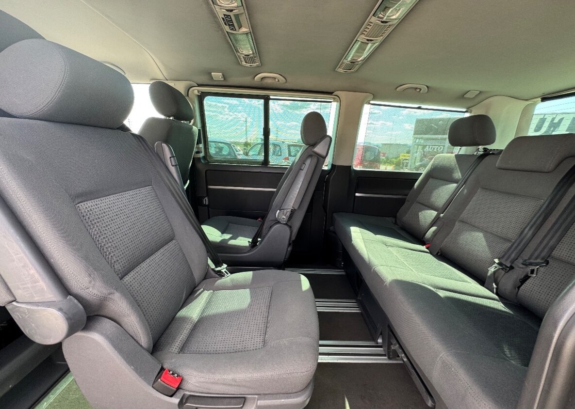 Volkswagen Multivan 7 miestny - 8