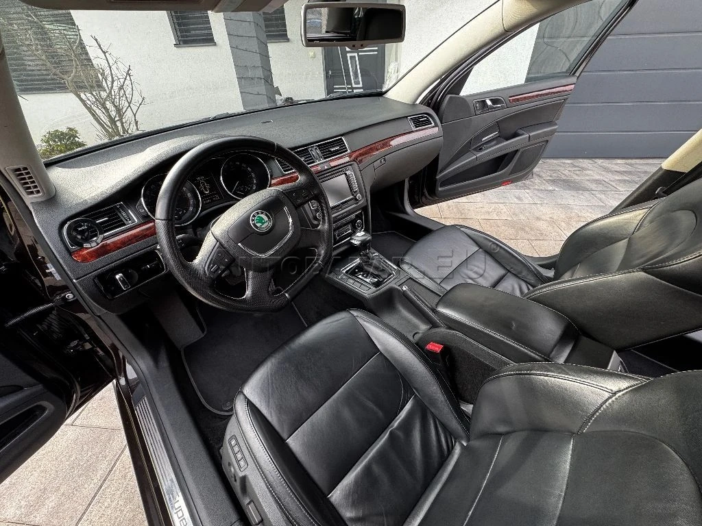 Škoda Superb Combi 2.0 TDI CR 170k - 8