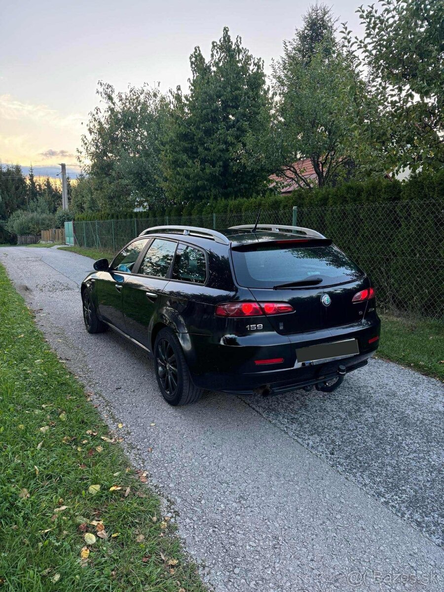Alfa Romeo 159 Sportwagon 2,0 JTD 125KW RV2012 - 8
