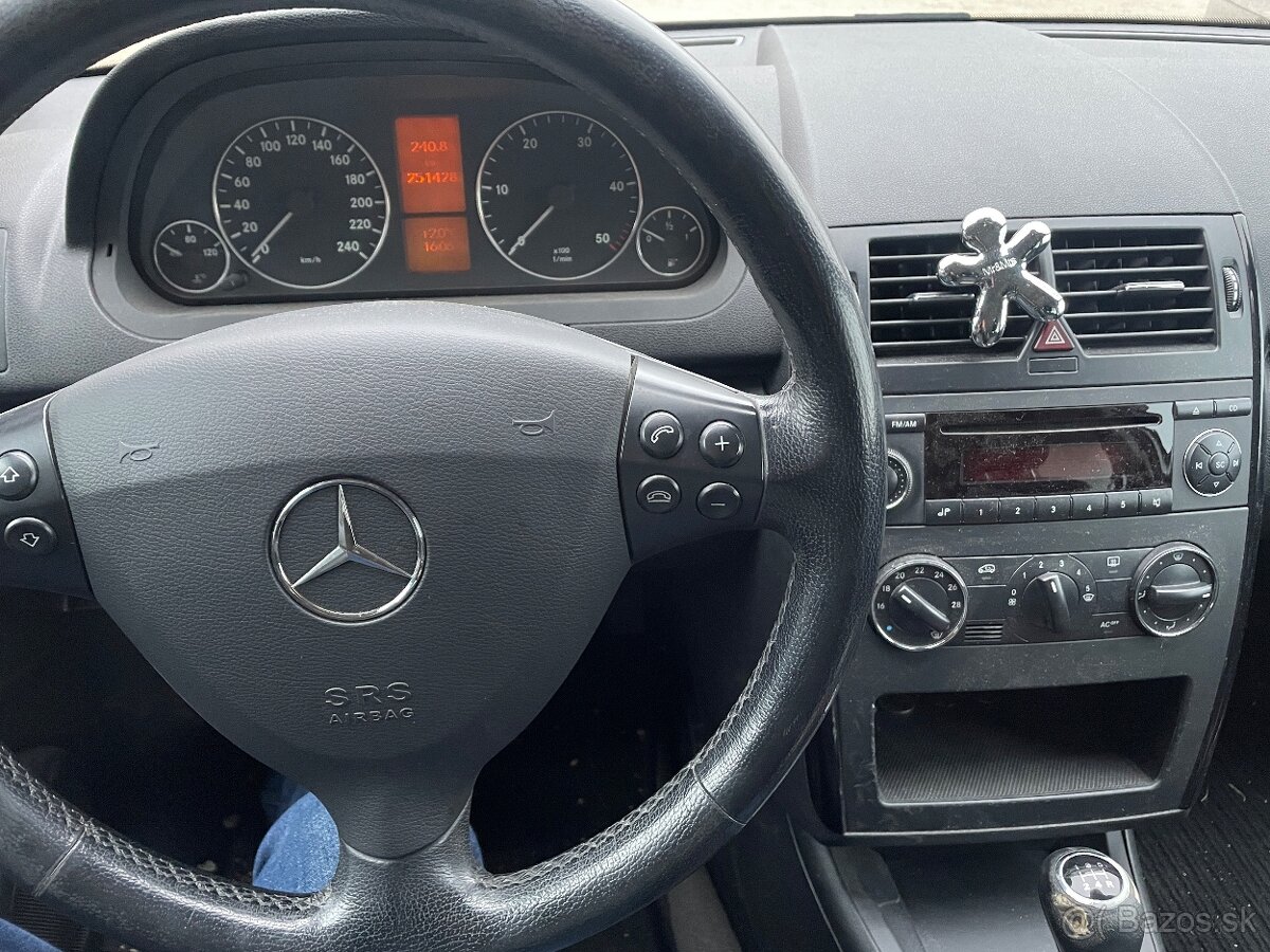 Mercedes Benz A160 CDI (W169) - 8