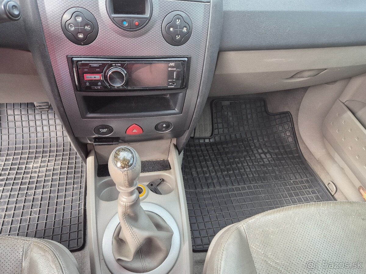 RENAULT MEGANE 1.9 dCi KOMBI - 8