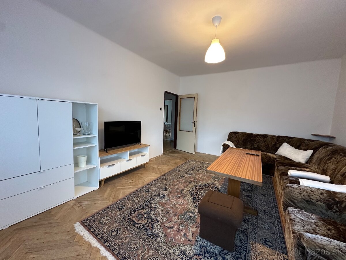 Ubytovanie / Ubytovňa v Banskej Bystrici - Rodinný dom - 8