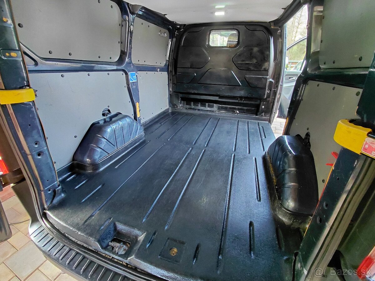 Ford Transit Custom - 8