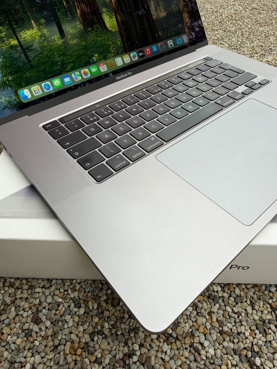 CTO MacBook Pro 16 2019 CZ - 8